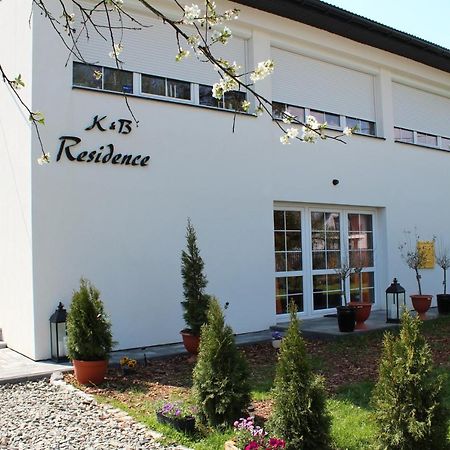 K&B Residence Jaroslaw Luaran gambar