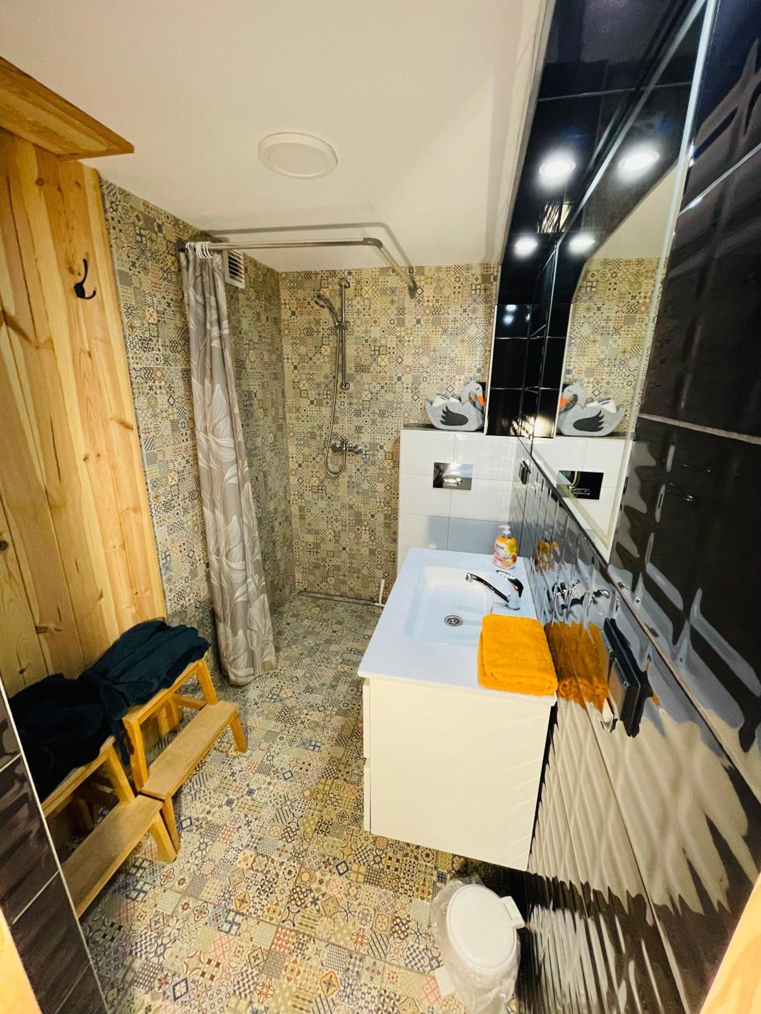 K&B Residence Jaroslaw Luaran gambar
